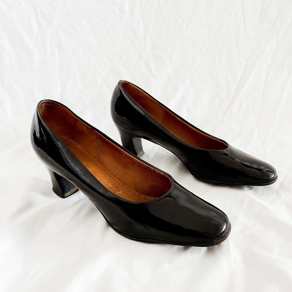 Vintage 60s Corfam faux patent leather heels